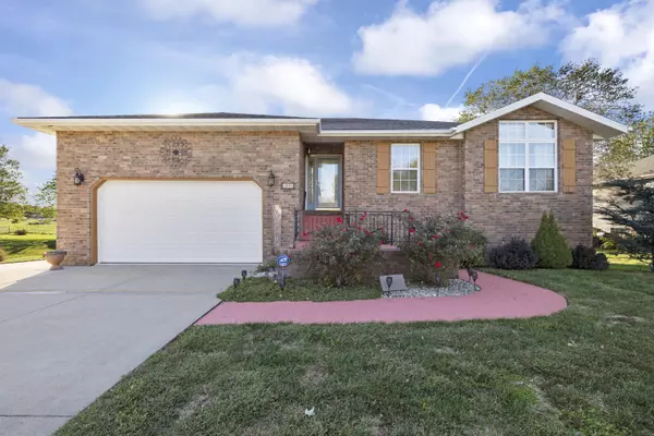 291 S Prairie LN, Marshfield, MO 65706