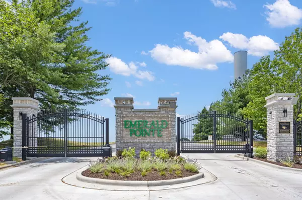 Hollister, MO 65672,680 Emerald Pointe DR #1