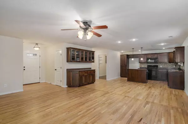 Republic, MO 65738,2116 E Haley ST