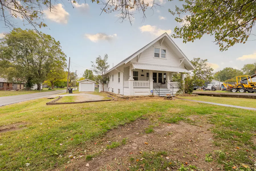 347 W Elm ST, Republic, MO 65738