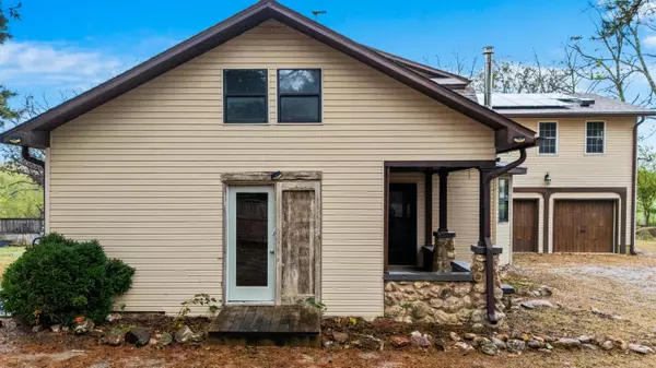 West Plains, MO 65775,9769 County Road 8530