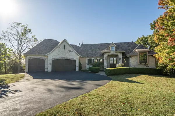 290 State Highway Uu, Blue Eye, MO 65611