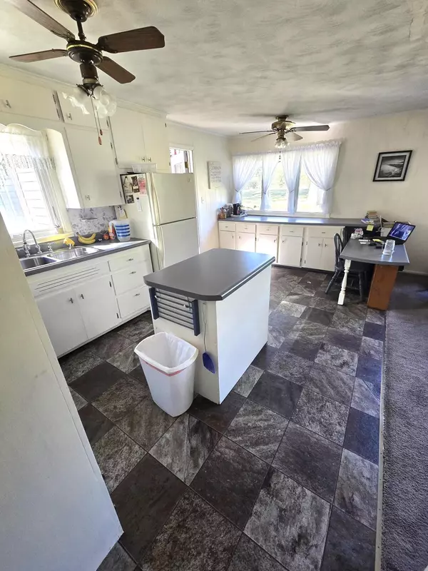 Birch Tree, MO 65438,1978 Old Highway 60