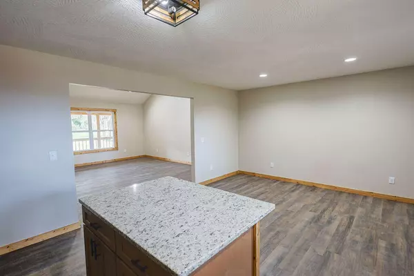 Hartville, MO 65667,330 S Long AVE