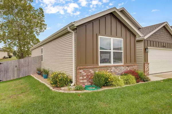 Springfield, MO 65802,1166 S Broadview AVE