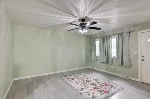 Goodman, MO 64843,126 E Splitlog AVE