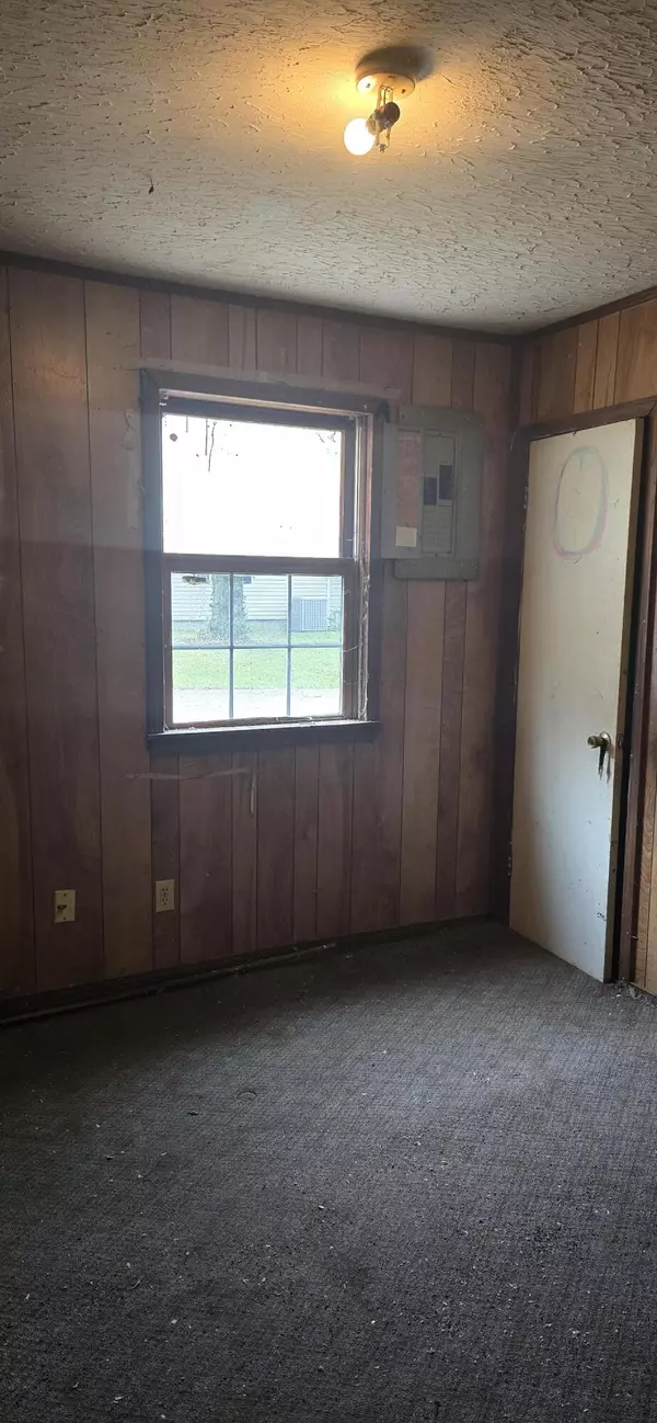 Springfield, MO 65802,1301 N Rogers AVE