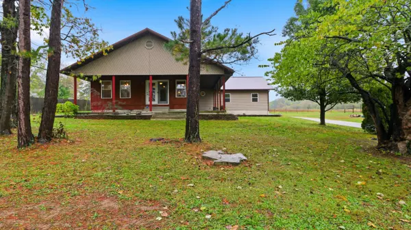 Mountain Grove, MO 65711,412 W 14th ST