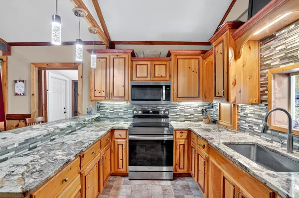 Aurora, MO 65605,1026 Captain AVE