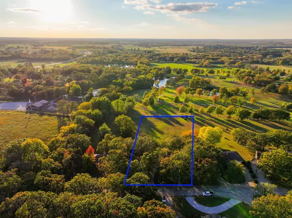 El Dorado Springs, MO 64744,1004 White Oak DR