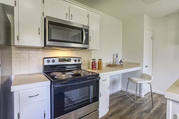 Springfield, MO 65807,1954 S Dollison AVE