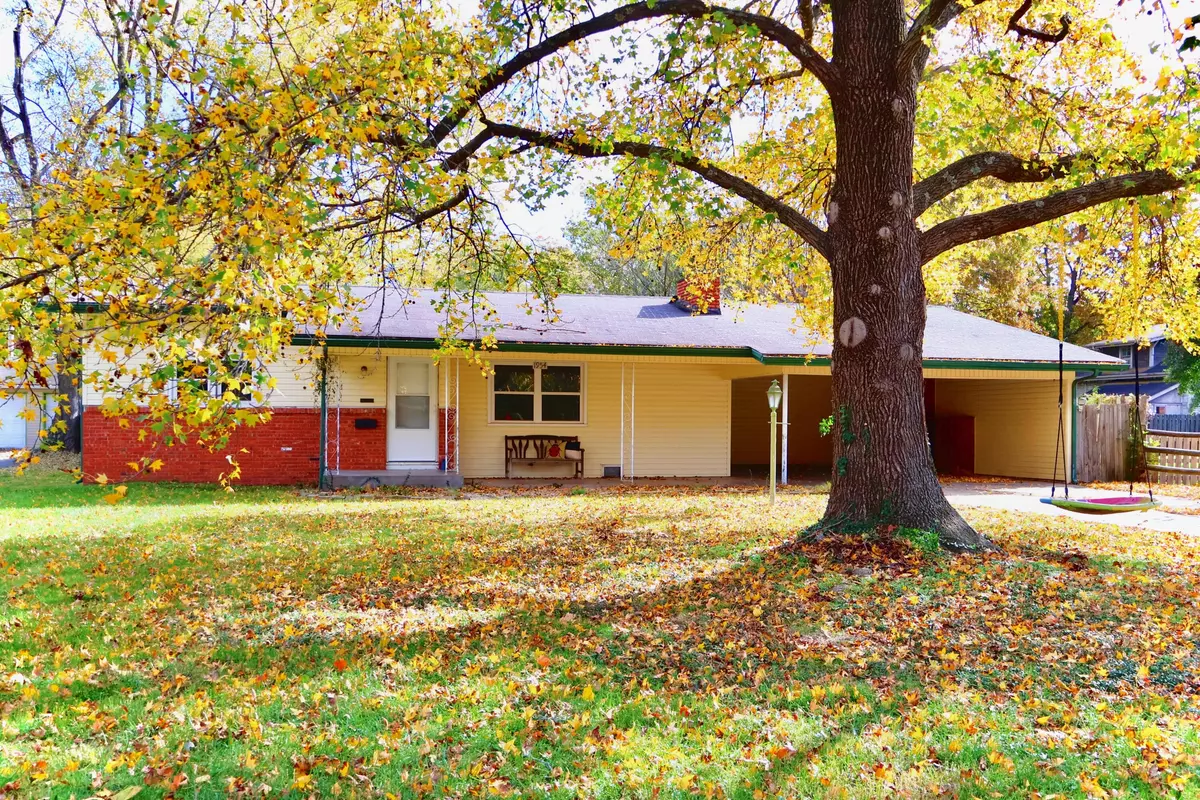 Springfield, MO 65807,1954 S Dollison AVE