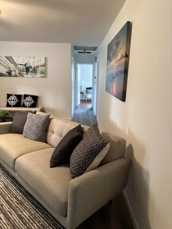 Springfield, MO 65807,1954 S Dollison AVE