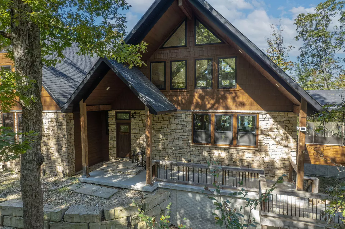 Eagle Rock, MO 65641,18682 E East Eagle Rock Beach Drive DR