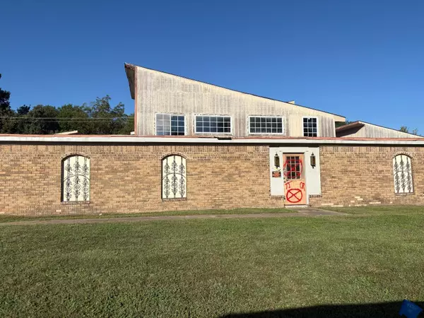 Miami, OK 74354,2216 M ST