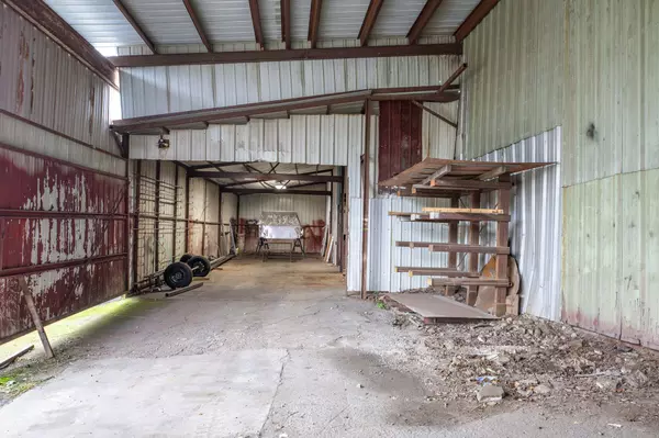 Kirbyville, MO 65679,5329 E State Highway 76