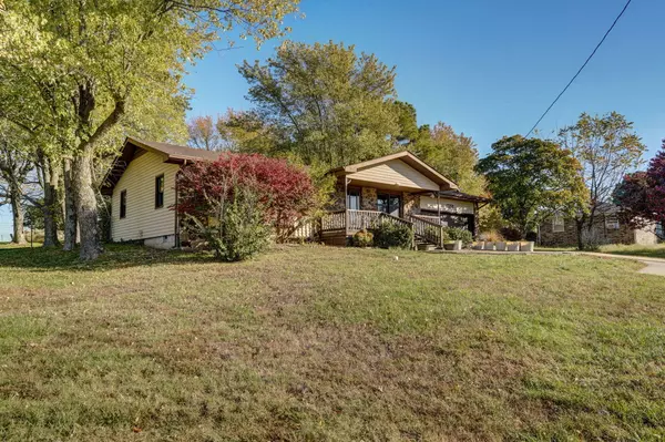 Springfield, MO 65803,4353 E Farm Road 104