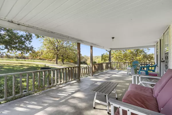 Pleasant Hope, MO 65725,569 E Farm Road 26