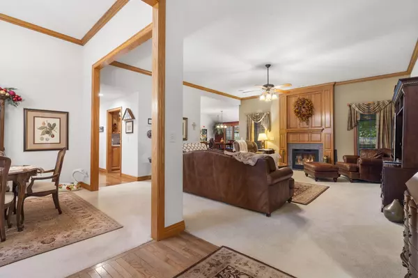 Nixa, MO 65714,727 E Meramec LN