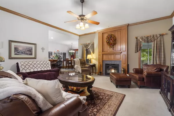 Nixa, MO 65714,727 E Meramec LN