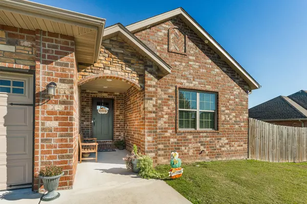 Marionville, MO 65705,304 Regan Run