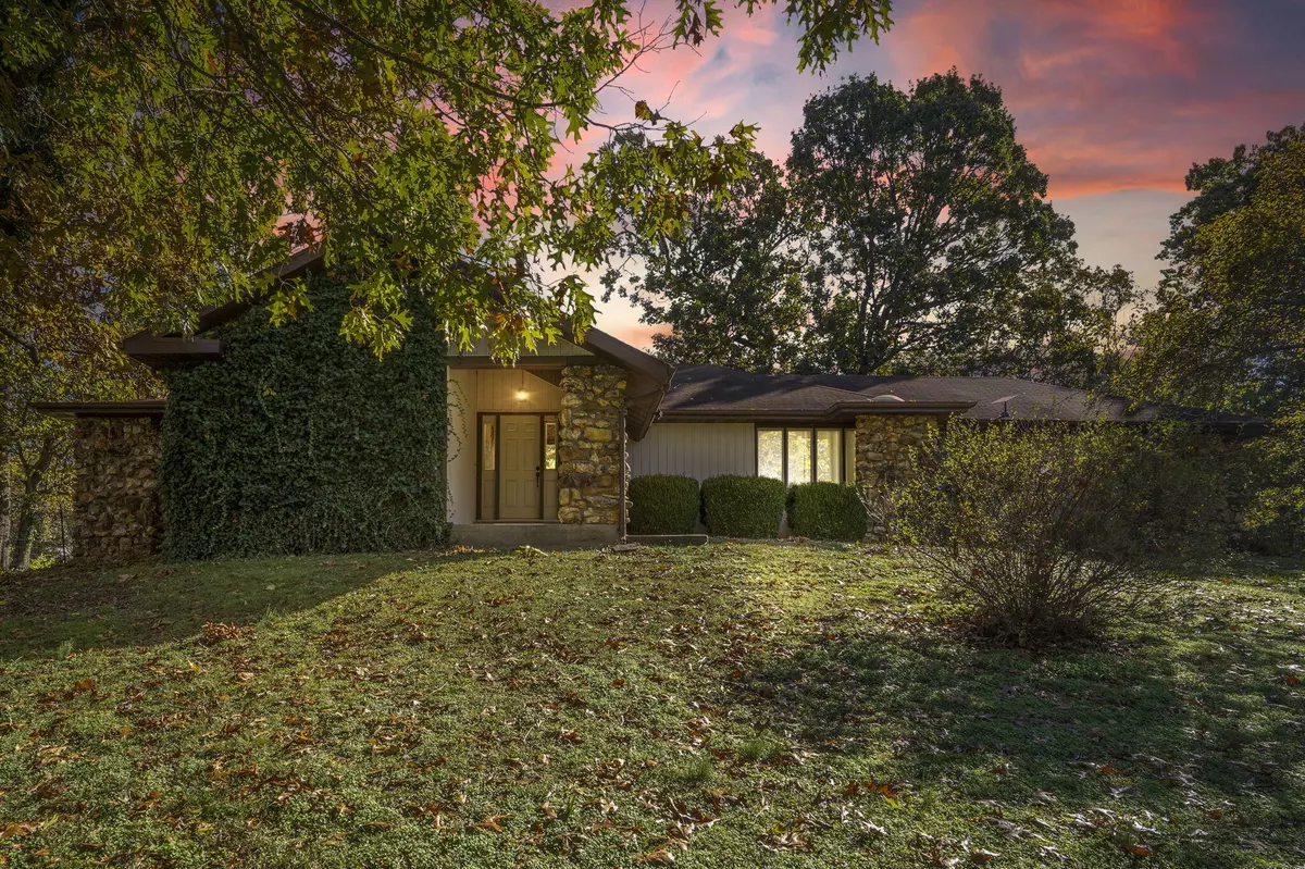 Republic, MO 65738,5024 S Farm Road 57