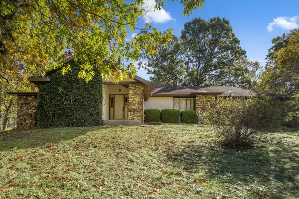 Republic, MO 65738,5024 S Farm Road 57