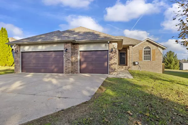 Ozark, MO 65721,3702 N 29th ST