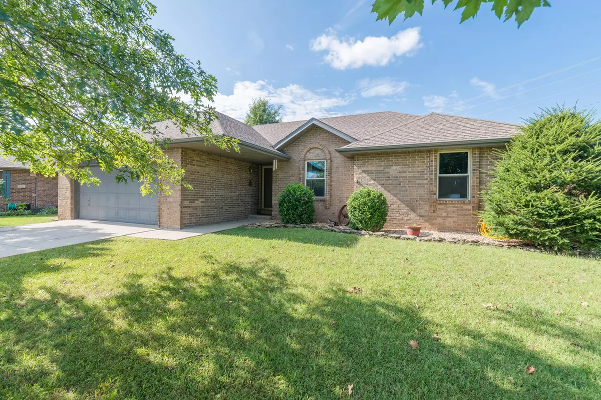 Nixa, MO 65714,701 S Cedarwood CT