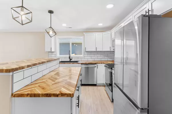 Springfield, MO 65803,1630 W Lee ST