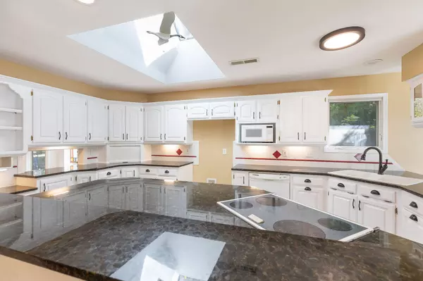 Springfield, MO 65804,2482 E Wildwood RD