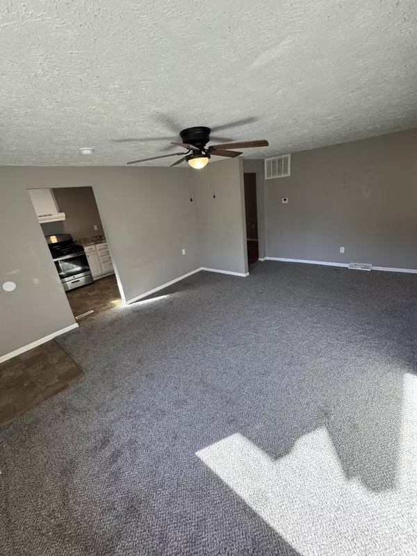 Springfield, MO 65803,1421 E Nora ST