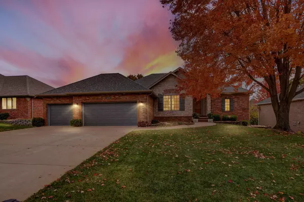 5252 S Holland AVE, Springfield, MO 65810