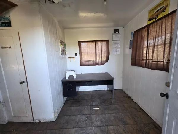 Houston, MO 65483,520 E Main ST