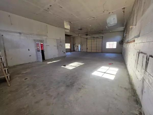 Houston, MO 65483,520 E Main ST