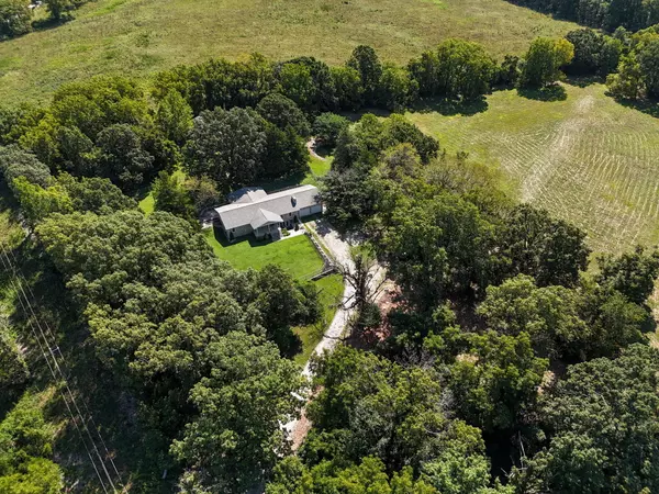 Marshfield, MO 65706,5930 Dd RD