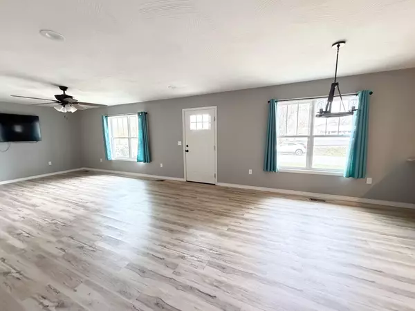 Mt Vernon, MO 65712,411 E Sloan AVE