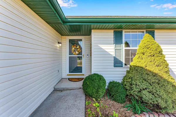 Willard, MO 65781,405 N Deer Run