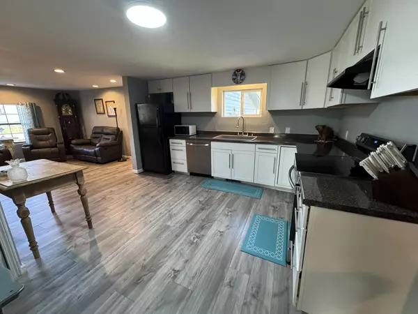 Monett, MO 65708,1203 4th ST