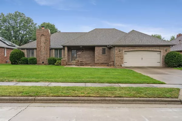 3418 W Beechwood ST, Springfield, MO 65807