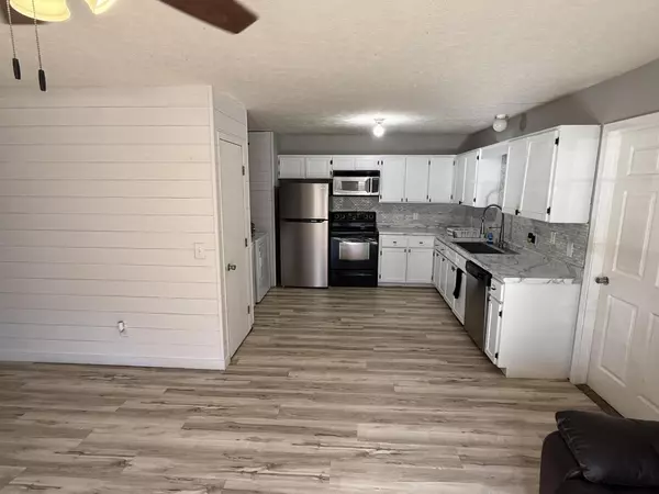 Ozark, MO 65721,1107 Becky LN