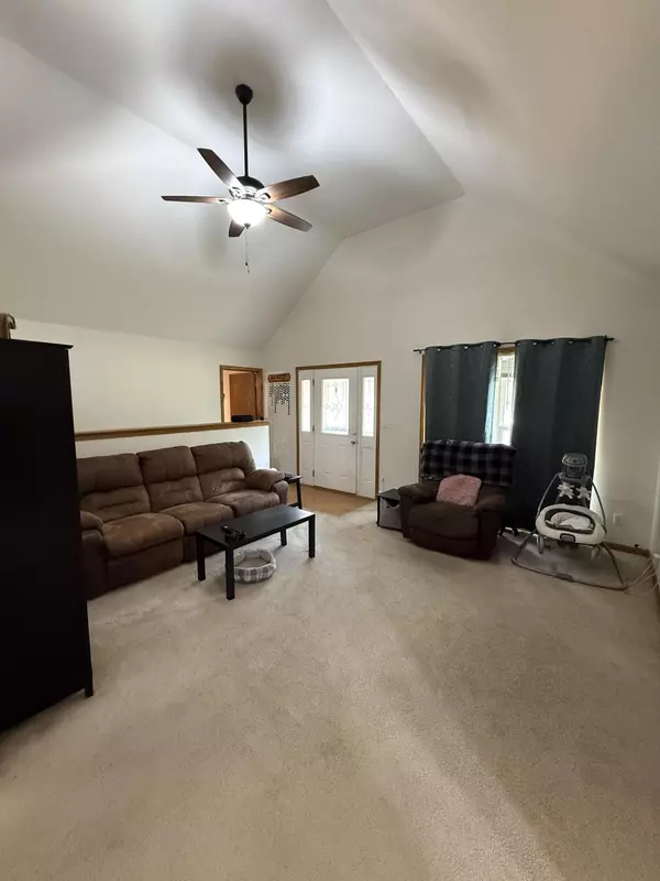 Plato, MO 65552,10795 Austin LN