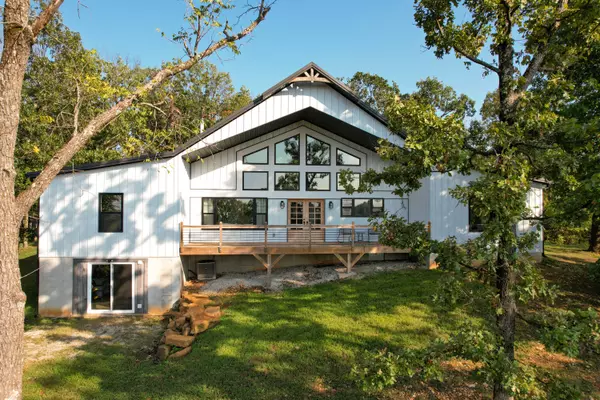 Pleasant Hope, MO 65725,10344 N Farm Rd 149