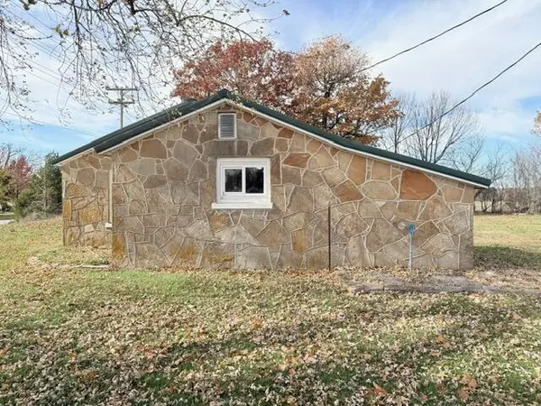 Lebanon, MO 65536,26809 State Hwy 32