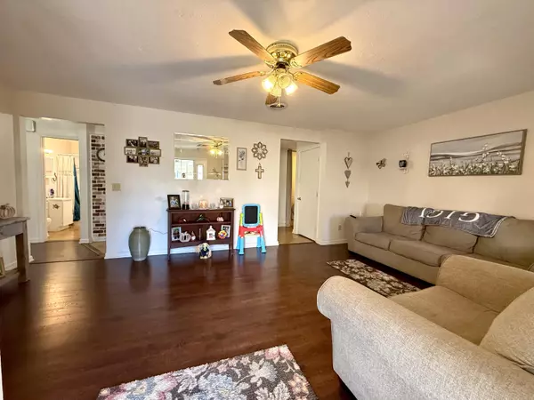 Houston, MO 65483,408 S 2nd ST