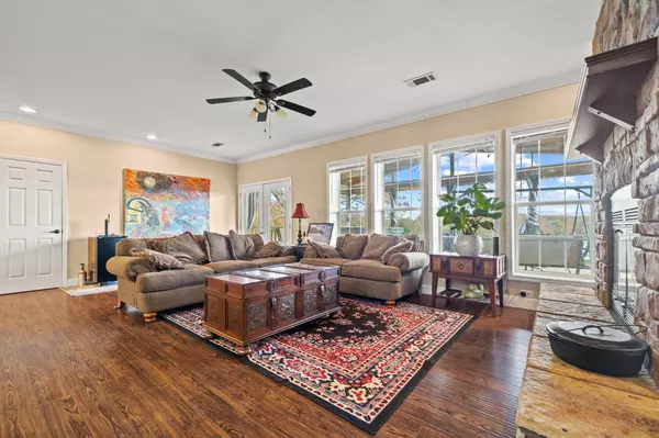 Shell Knob, MO 65747,22800 Farm Road 1230