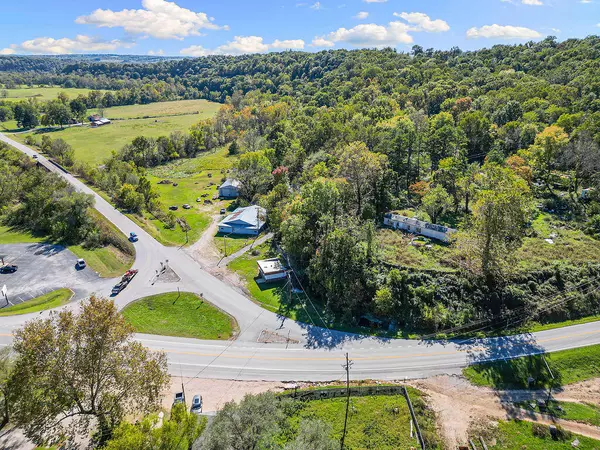 Lanagan, MO 64847,114 Route Ee