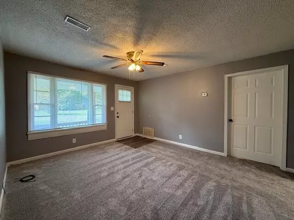 Springfield, MO 65802,1338 N Park AVE