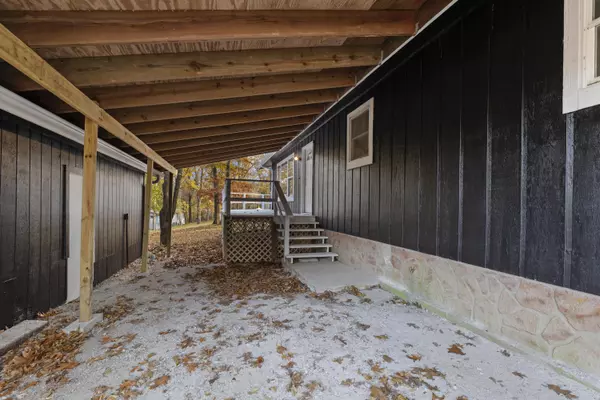 Merriam Woods, MO 65740,1023 N Wild Rose DR