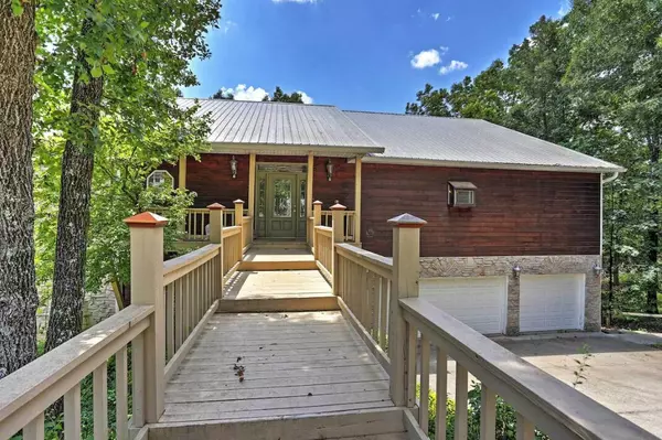 Branson, MO 65616,290 Lone Pine RD